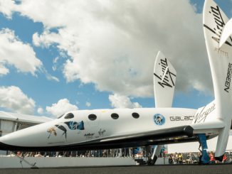 Branson gains commercial spaceflight licence