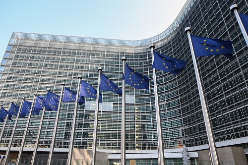 EU lawmakers vote for landmark AI regulation