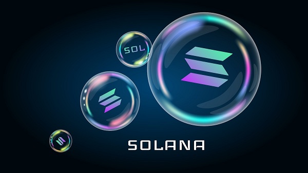 Solana (SOL) holds firm as a new cryptocurrency is emerging as an analysts' darling