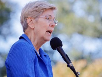 Warren Says Political Rival Deaton Will 'Fight for Crypto' if Elected to Replace Her in the Senate