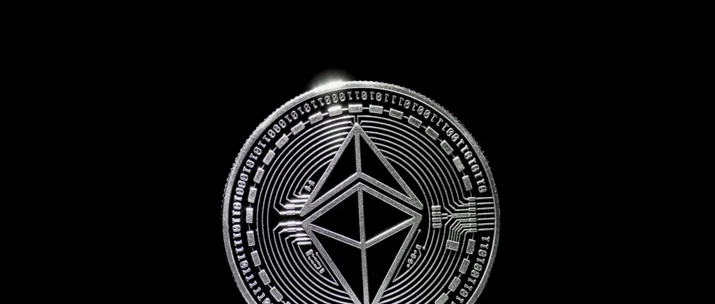 Binance ETH Reserve Hits Lowest Level Since 2024 as Stablecoin Balances Surge